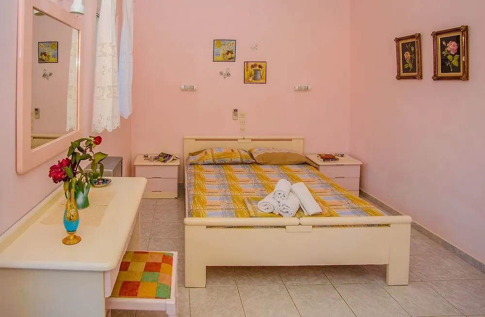 Aloni Studios & Apartments Lassi  Greece